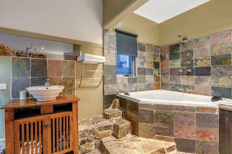 Minni Gums - Hotels Melbourne 6