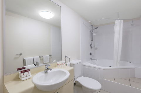 Ramada By Wyndham Marcoola Beach - Hotels Melbourne 8