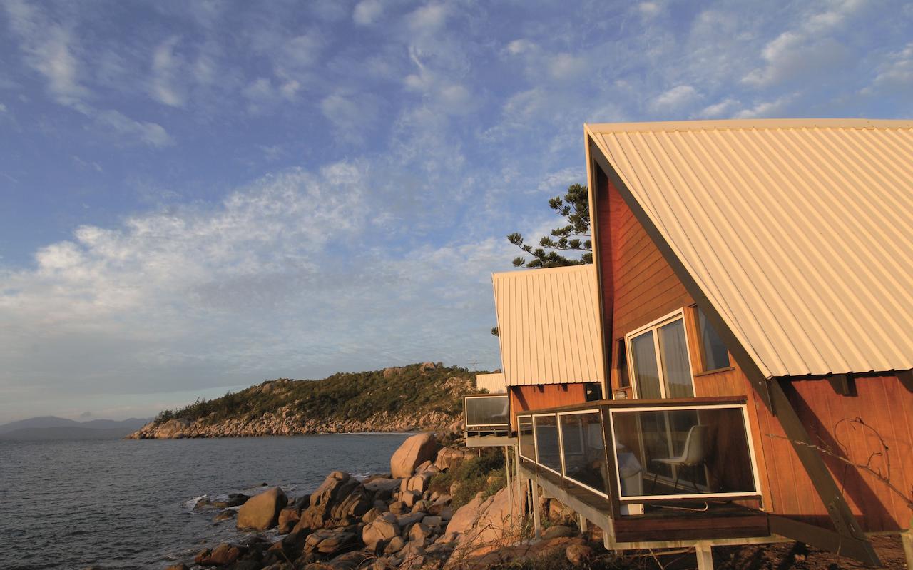 Nelly Bay QLD Hotels Melbourne