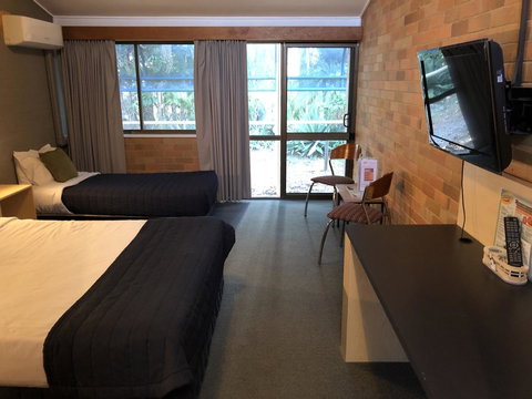 Bribie Island Hotel - Hotels Melbourne 2