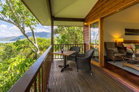 Book Oak Beach Accommodation Vacations Hotels Melbourne Hotels Melbourne