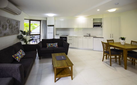 Ocean Breeze Resort - Hotels Melbourne 6