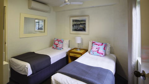 Ocean Breeze Resort - Hotels Melbourne 40
