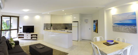 Ocean Breeze Resort - Hotels Melbourne 12