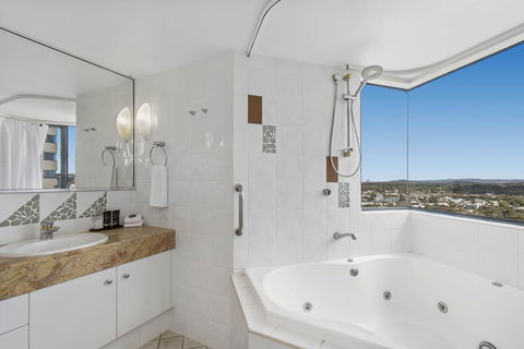 Mantra Mooloolaba Beach - Hotels Melbourne 24
