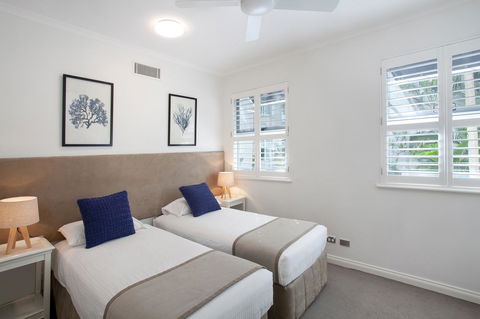 Emerald Noosa - Hotels Melbourne 29