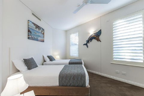 Emerald Noosa - Hotels Melbourne 12