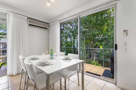 The Cove Noosa - Hotels Melbourne 20