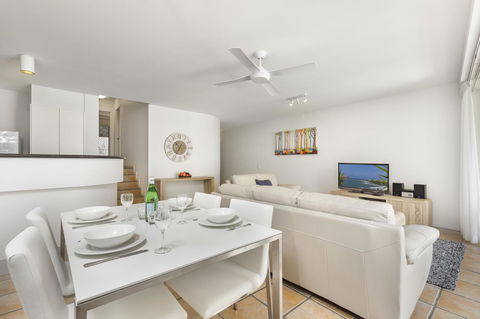 The Cove Noosa - Hotels Melbourne 19