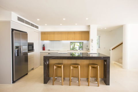 The Cove Noosa - Hotels Melbourne 33