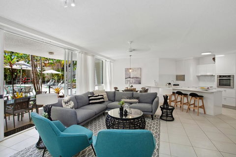 Noosa Tropicana - Hotels Melbourne 22
