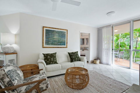 Noosa Tropicana - Hotels Melbourne 5