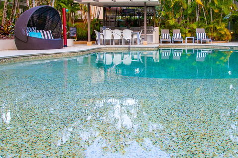 Noosa Tropicana - Hotels Melbourne 2