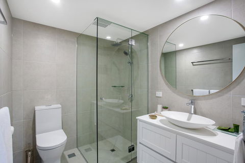 Noosa Tropicana - Hotels Melbourne 30