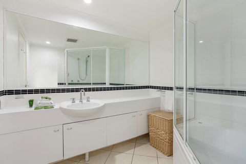 Noosa Tropicana - Hotels Melbourne 31