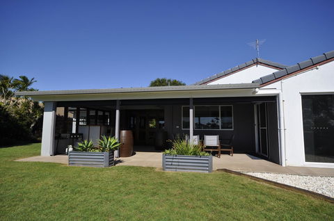 Bribie Island Canal Holiday Destination! - Hotels Melbourne 14
