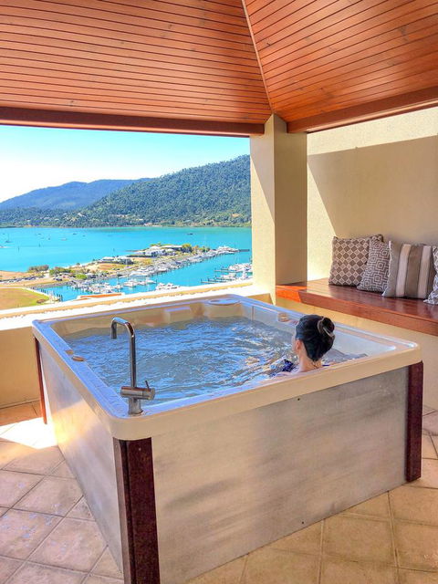 Pinnacles - Hotels Melbourne 3