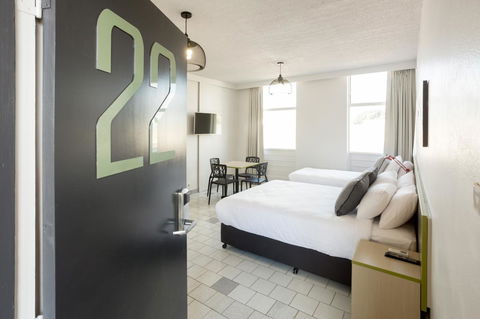 Nightcap At Emerald Star Hotel - Hotels Melbourne 26