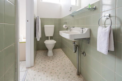 Nightcap At Emerald Star Hotel - Hotels Melbourne 15