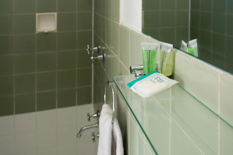 Nightcap At Emerald Star Hotel - Hotels Melbourne 36