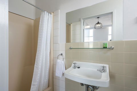 Nightcap At Emerald Star Hotel - Hotels Melbourne 20