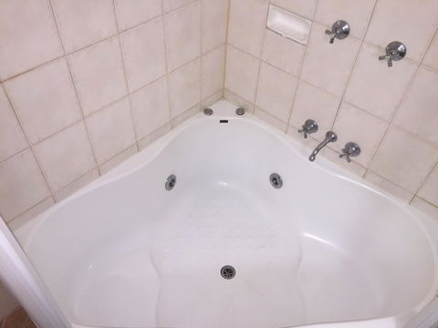 Country Gardens Motor Inn - Hotels Melbourne 6