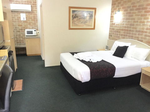 Country Gardens Motor Inn - Hotels Melbourne 10