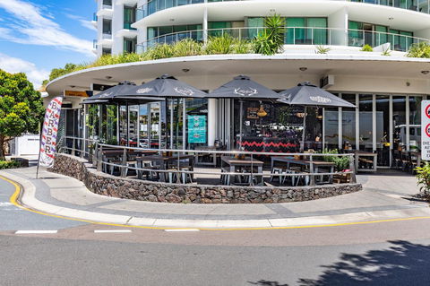 Sunset Retreat Mooloolaba - Hotels Melbourne 40