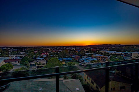 Sunset Retreat Mooloolaba - Hotels Melbourne 18