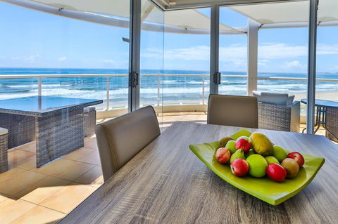 Regency On The Beach - Hotels Melbourne 10