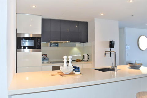 Gold Coast Private Apartments - H Residences, Surfers Paradise - Hotels Melbourne 7