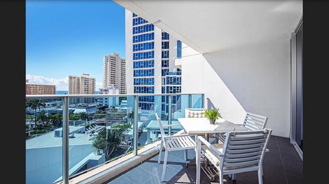 Gold Coast Private Apartments - H Residences, Surfers Paradise - Hotels Melbourne 35