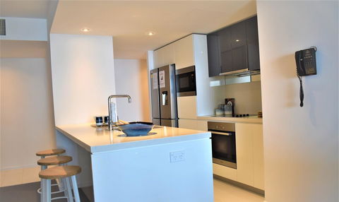 Gold Coast Private Apartments - H Residences, Surfers Paradise - Hotels Melbourne 10