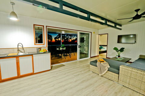 The Summit 1770 - Hotels Melbourne 5