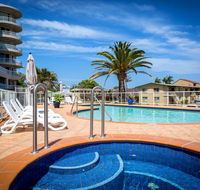 Kirra Beach Apartments - Hotels Melbourne
