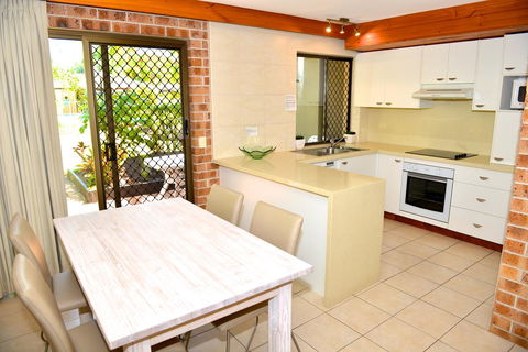 Noosa Village River Resort - Hotels Melbourne 36