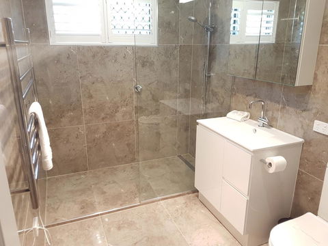 Noosa Village River Resort - Hotels Melbourne 11