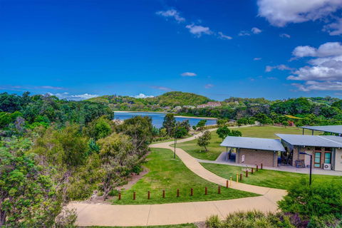 Currumbin Sands On The Beach - Hotels Melbourne 1