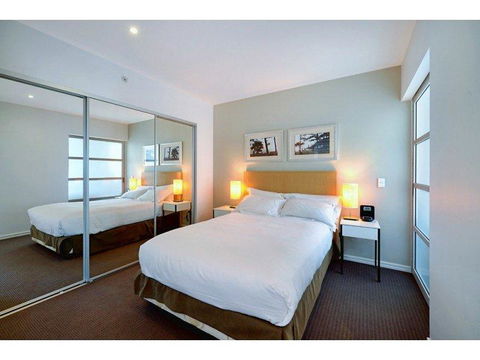 H Star Residences-- Paradise Stayz - Hotels Melbourne 8