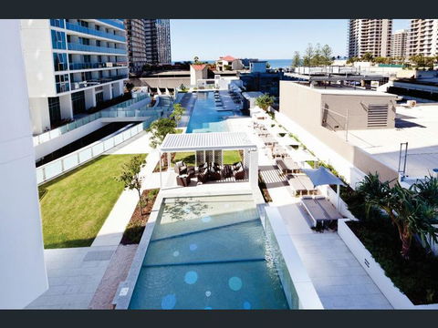 H Star Residences-- Paradise Stayz - Hotels Melbourne 4