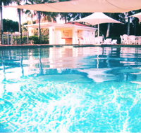 Waterfront Resort Villa with Buggy - Hotels Melbourne