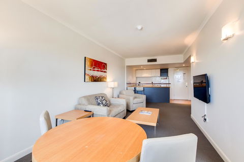 Central Cosmo Apartment Hotel - Hotels Melbourne 25