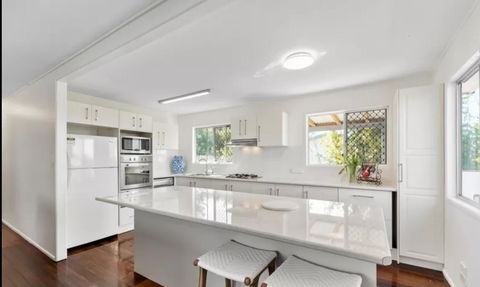 Highland House - Hotels Melbourne 11