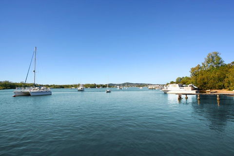 Regency Waterfront Noosa - Hotels Melbourne 2