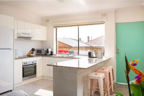 Welcome To Wonderland! In The Heart Of Strathfield - Hotels Melbourne 2