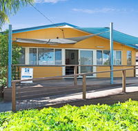 Wheelchair Friendly with water views - Welsby Pde Bongaree - Hotels Melbourne