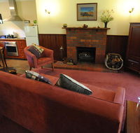 Wintarni Olives Cottage - Hotels Melbourne