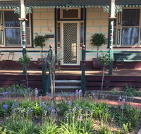 Yapera On Lucan - Hotels Melbourne