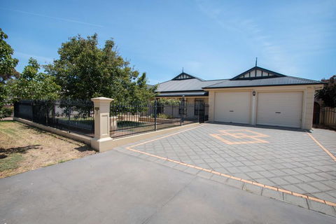 Yellow Rose Cottage - Hotels Melbourne 0