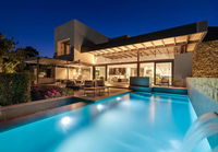 Book Kawana Waters Accommodation Vacations Hotels Melbourne Hotels Melbourne